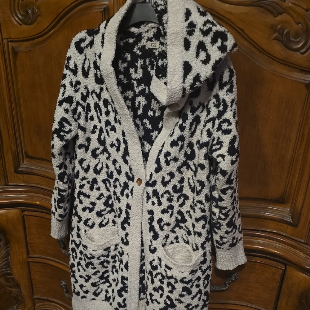 UGG Women's Black and Cream Animal Print Cardigan